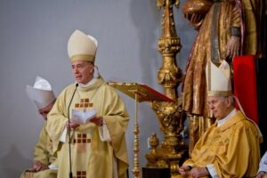 Kardinál Jozef Tomko a jeho služba vo Vatikáne (biografická skratka)