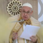 Pápež na talianskom eucharistickom kongrese v Matere: Sen o eucharistickej Cirkvi – Vatican News