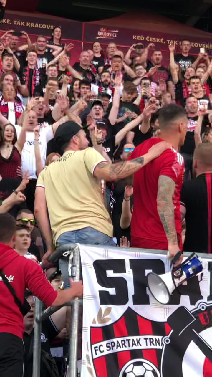 ❤️🖤 Video, ktoré nepotrebuje komentár 🥹 Zážime to spoločne už v nedeľu o 17:30 na Štadióne Antona Malatinského 😍

LÍSTKY najrých…