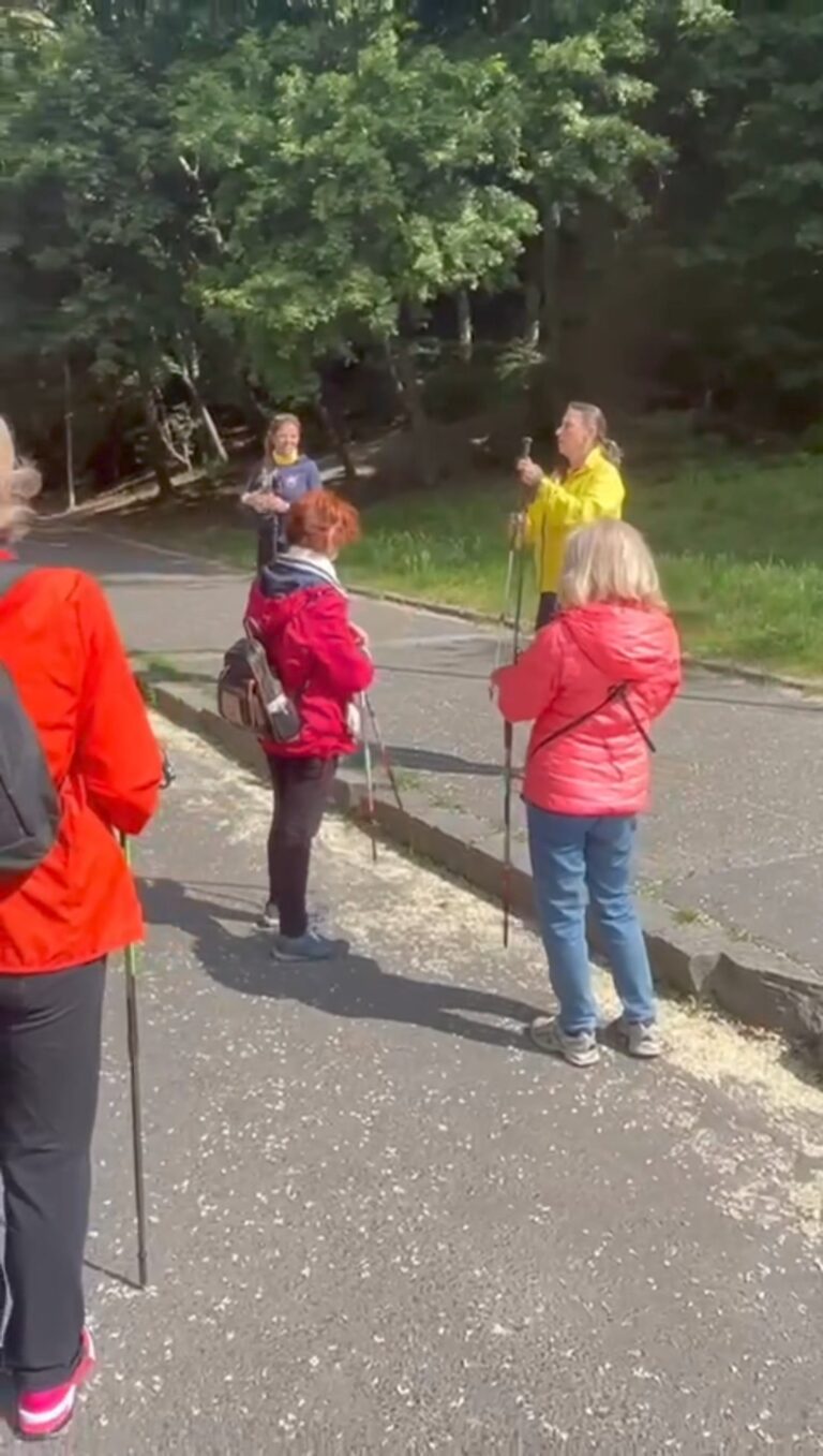 Ako to vyzeralo počas otvorenia projektu 👴👵SENIORSKÝ ŠPORT v tomto roku v spolupráci s 🚶‍♂️‍➡️🚶‍♀️‍➡️Slovak Nordic Walking Assoc…